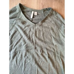 Active Green Long Sleeve‎ Top Size XS